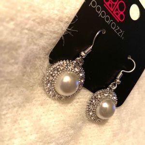 White Sparkle Earrings